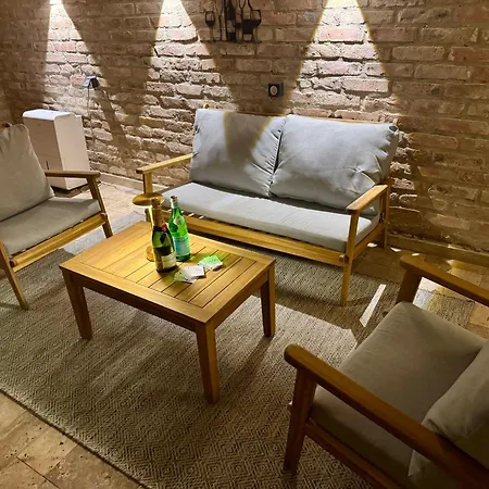 Anna Casa Del Vino * 埃格尔